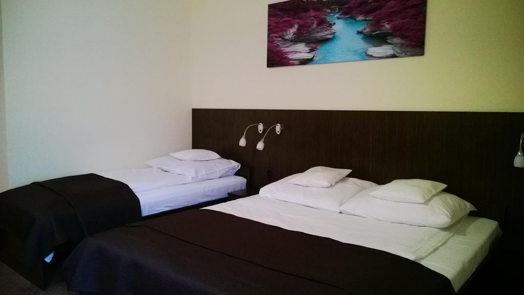 Yuca Hotel วูดช์ ห้อง รูปภาพ