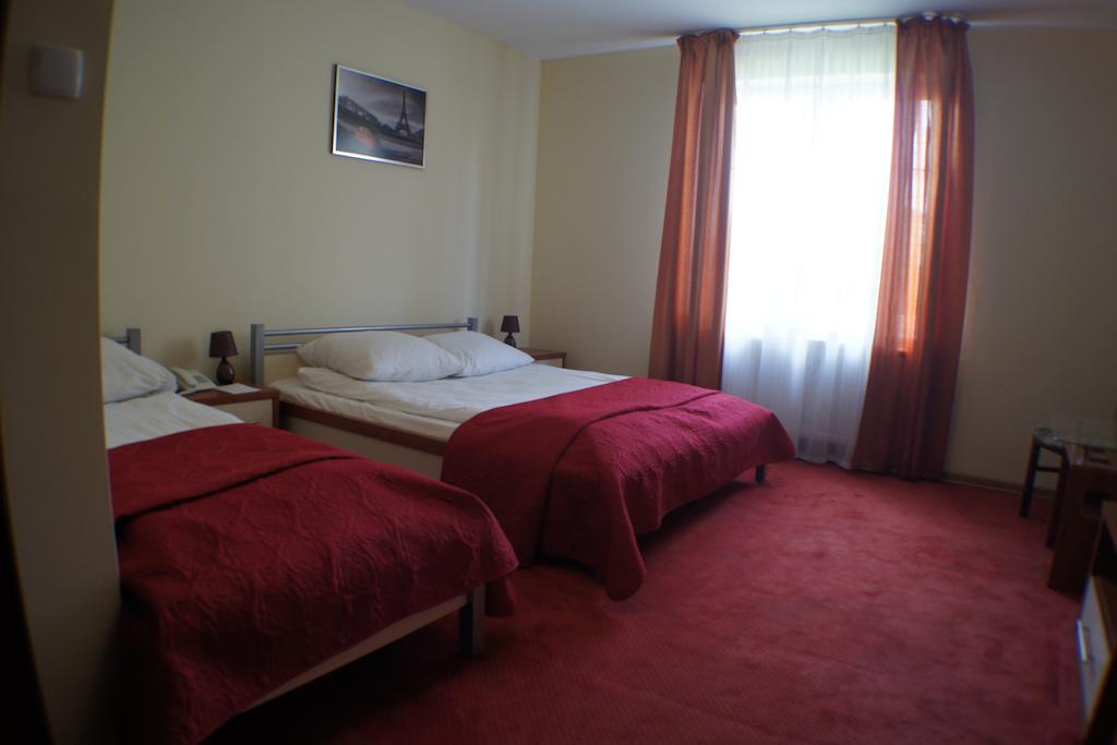 Yuca Hotel วูดช์ ภายนอก รูปภาพ